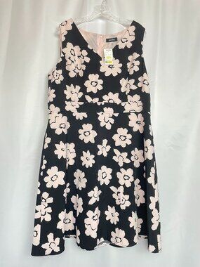 NWT Nine West Black Blush Floral A-Line Dress Sleeveless V-Neck Garden Party 18